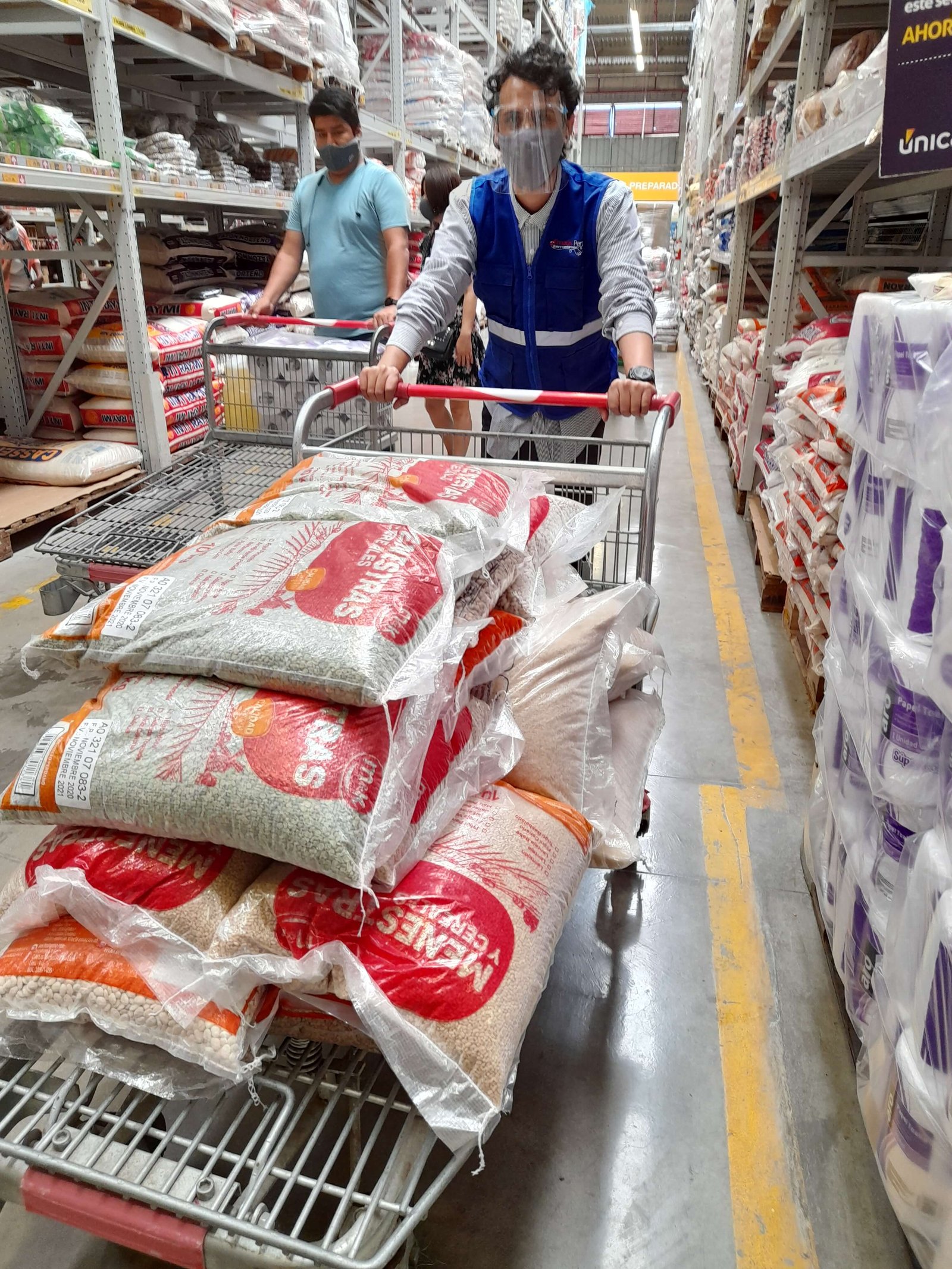 emaus-peru-entrega-de-alimentos.jpg